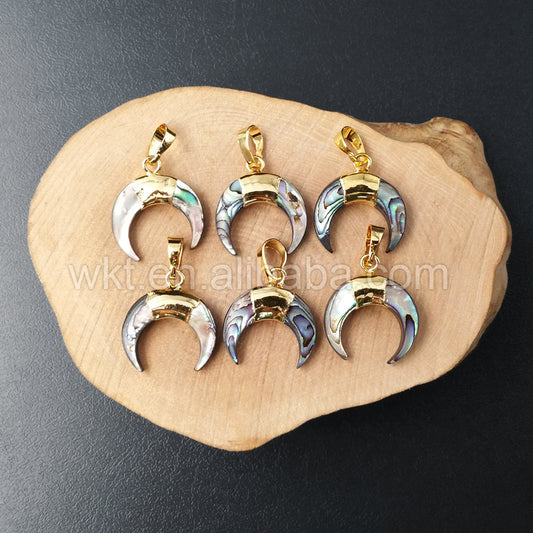 WT-P958 Wholesale Natural Crescent Abalone Shell Pendant,Hot Sale Handmade Gold Dipped Abablone Shell Pendant for Necklace