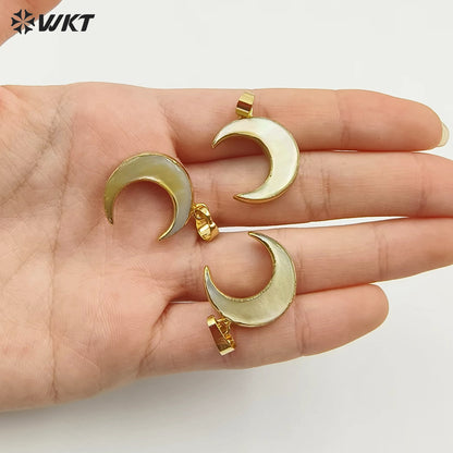 WT-P954 New!!! Natural Yellow Shell Moon Pendant,Wholesale 24k Real Gold Plated Edge Moon Shell Pendant for Women