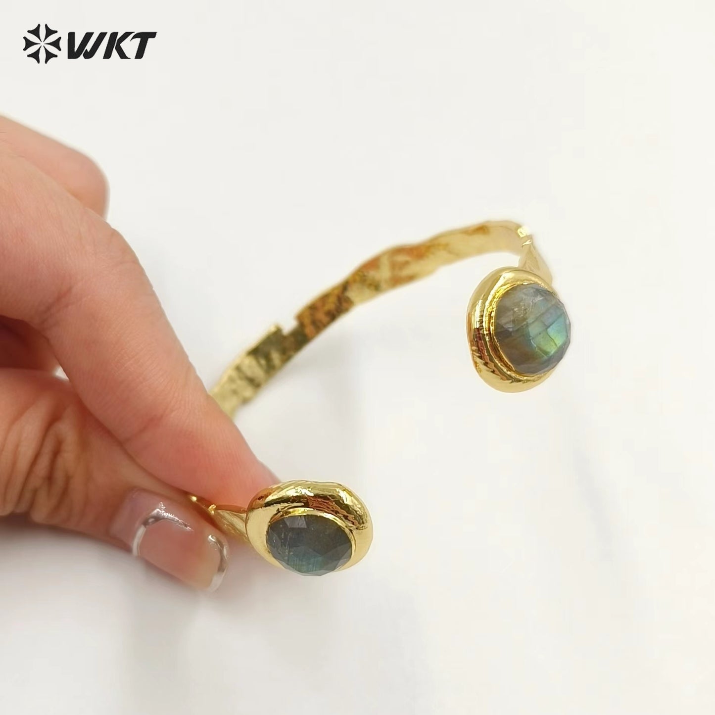 WT-B650 Newest Design Fashion 18K Real Gold Plated Resist Tarnishable Double Round Labradorite Stone Open Size Women Bangle