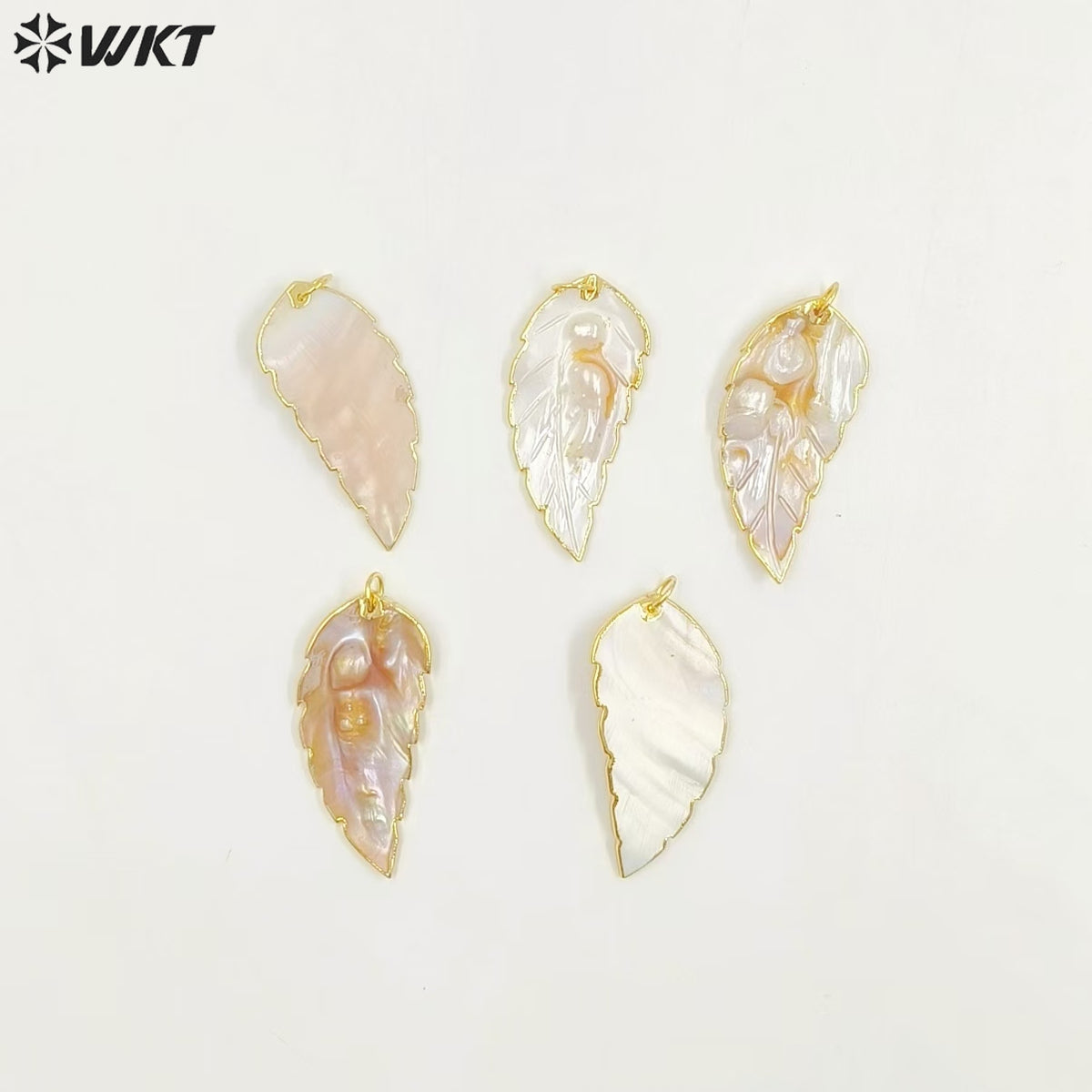 WT-JP074 Random Size Pearls Dainty Crave With Gold Bezel for Pendant Unique Design Natural Sea Shell in Leaf Shape Pendant