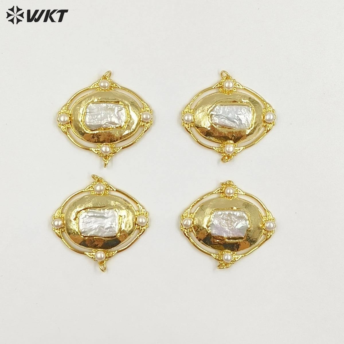 WT-PC017 Wholesale 18K Gold Plated Double Hoops Natural Freshwater Pearl Connectors For Ladies Necklace Bracelet Making