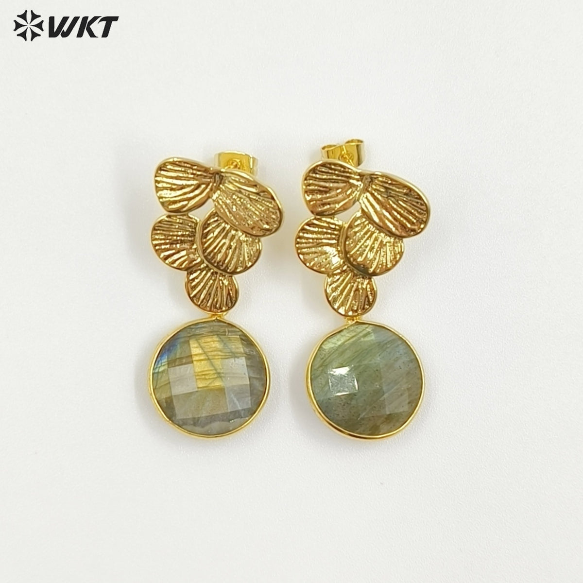 WT-E791 Graceful Cute Gold Electroplated Natural Labradorite And Shell Pendant Grape Shape Earrings For Ladies Engagement Gift