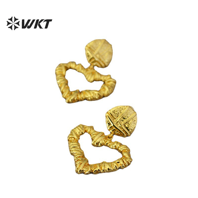 WT-E668 European and American Exaggerated Personality Earring Niche Thorns love Retro Earrings Silver Needle Stud Brass Earrings