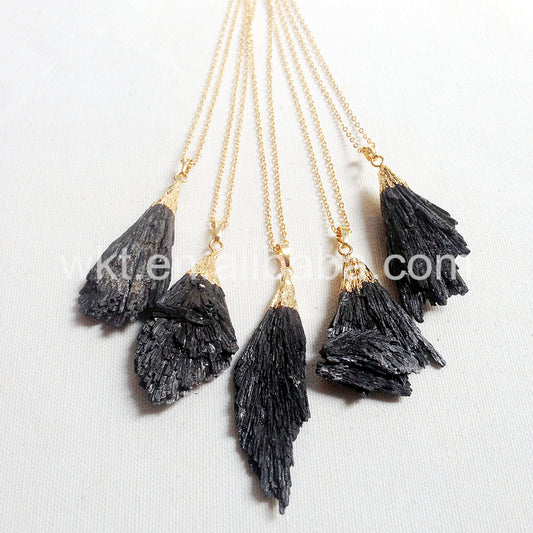 WT-N696 Newest Fashion Design Natural Raw Black Kyanite Necklace Gold Plated Raw Black Kyanite Necklace