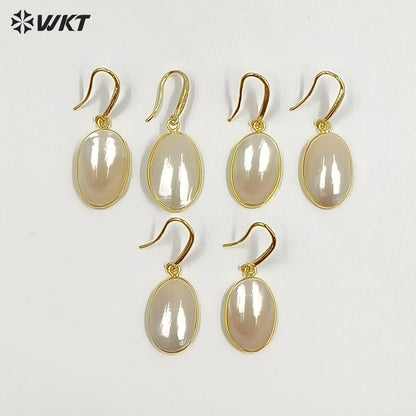 WT-MPE183 Trendy Elegant Gold Electroplated Oval Smooth Mabe Shell Women Earrings For Friend Good Quality Jewelry Gifts