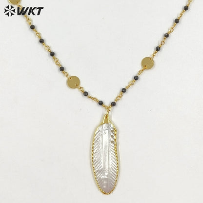 WT-JN400 Fashion Elegant Style Gold Plated Little Stone Chain With Natural Shell Feather Pendant Necklace For Lady Matching