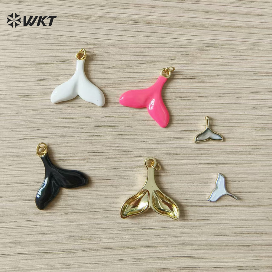 WT-MP325 Newest Lovely Gold Electroplated Ocean Series Yellow Brass And Zircon Fishtail Shape Little Pendants For Necklace DIY