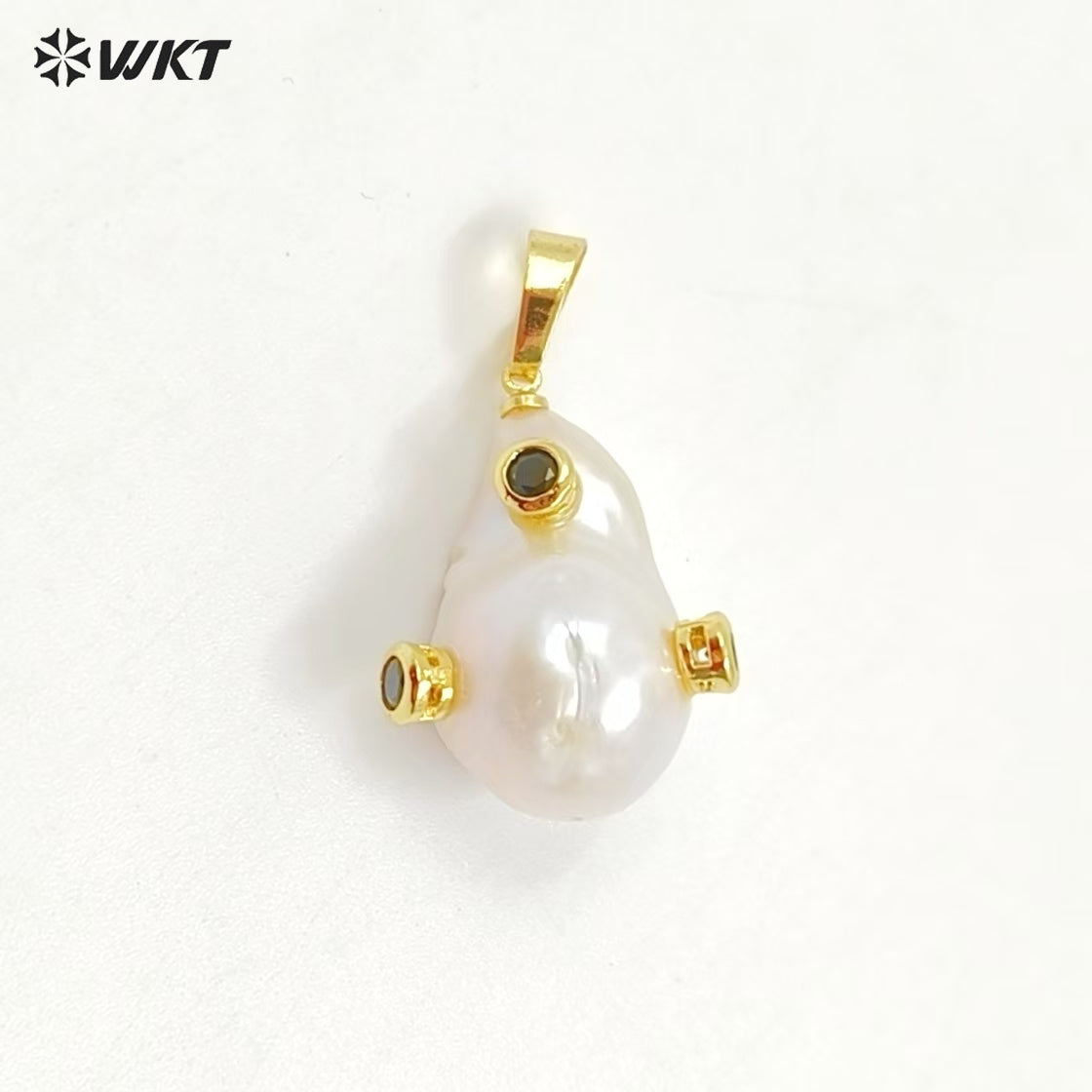 MP138 Wholesale Freshwater Pearl Pendant Pearl With CZ Charm Natural Shape Fashion Charm Jewelry Pearl Pendant