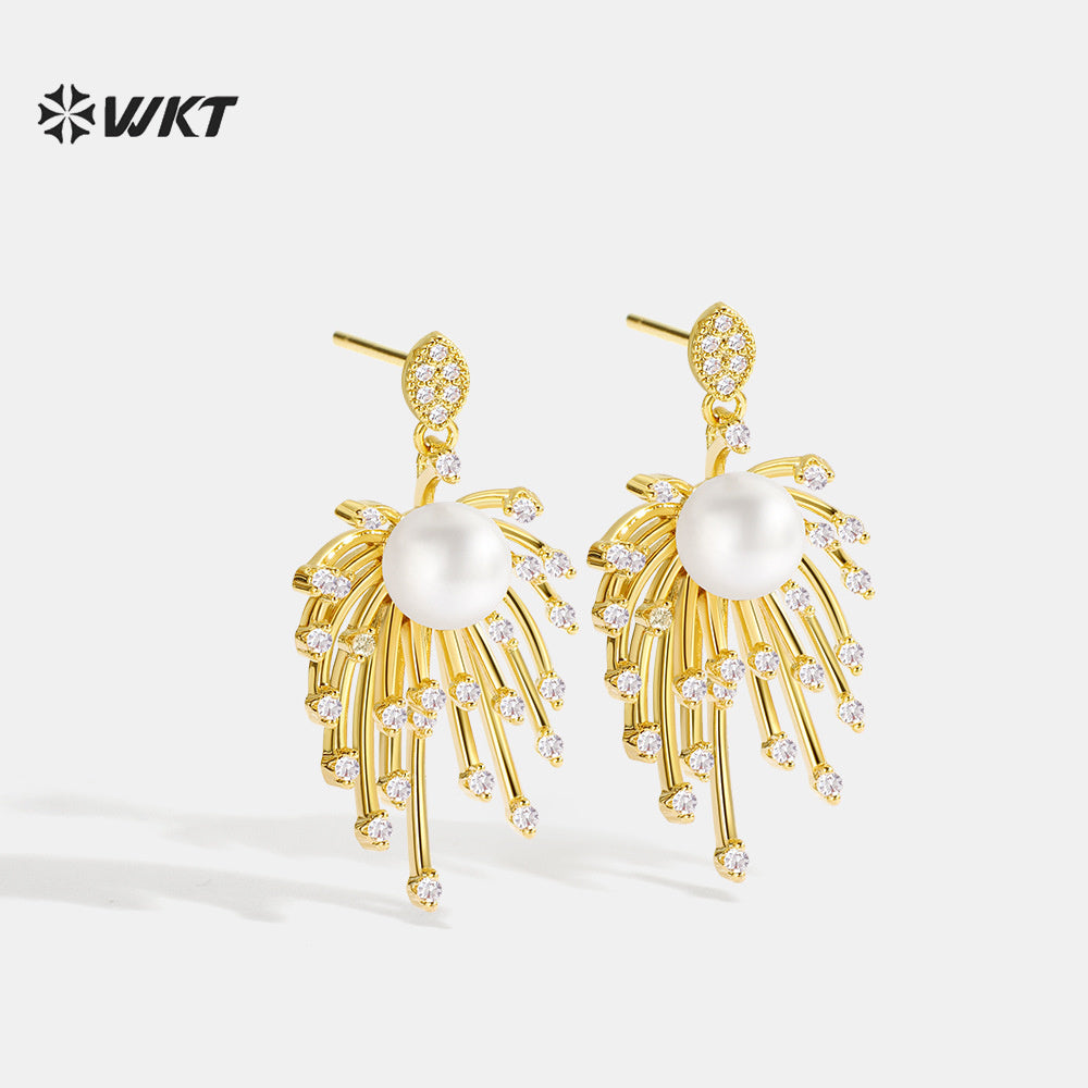 ME119 Exquisite Design 18K Gold Electroplated With Freshwater Pearl And Zircon Fireworks Shape Ladies Earrings Jewelry Gift