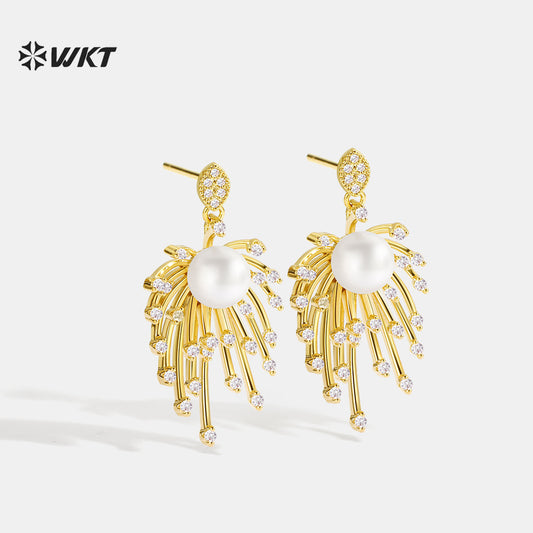 ME119 Exquisite Design 18K Gold Electroplated With Freshwater Pearl And Zircon Fireworks Shape Ladies Earrings Jewelry Gift