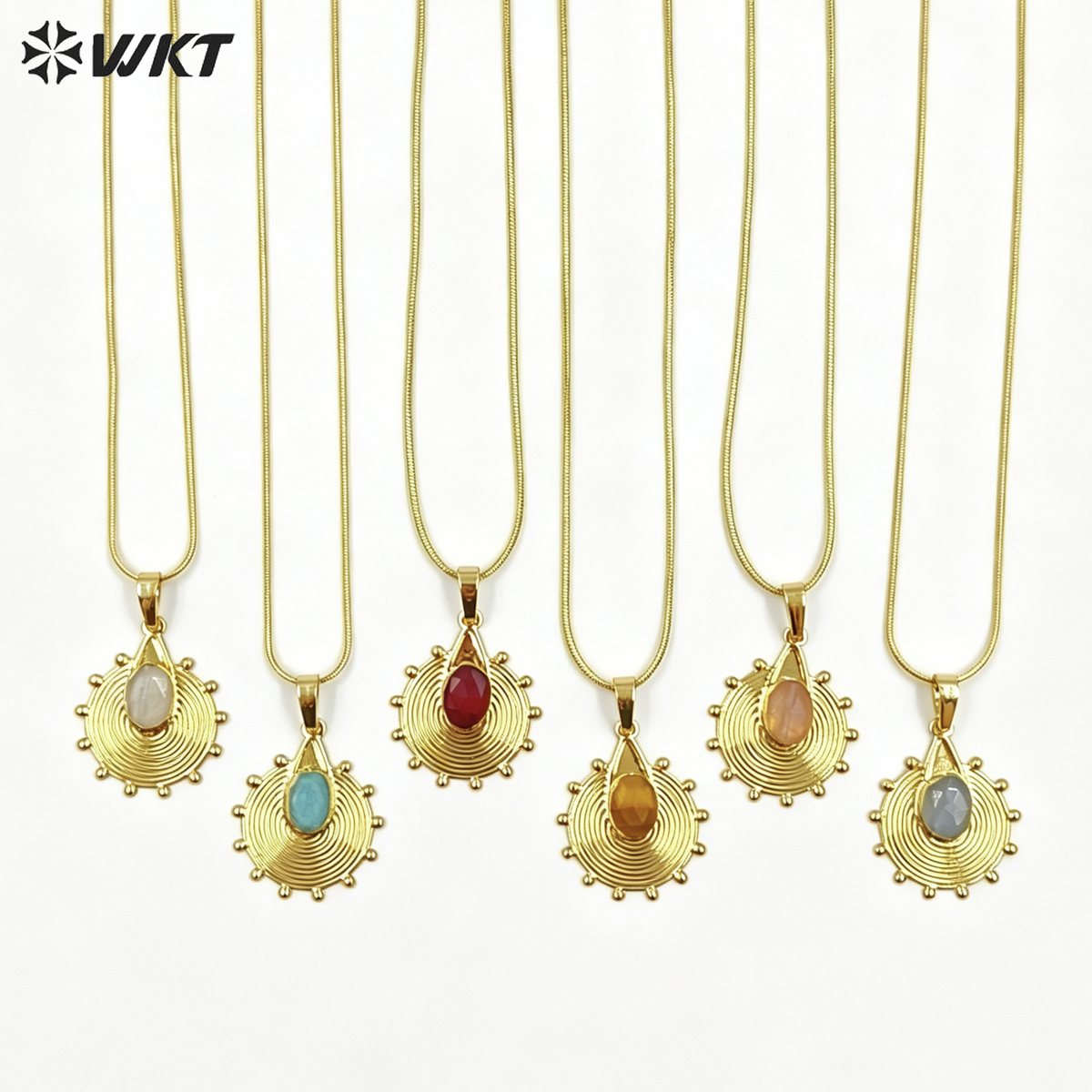 WT-N1545 Trendy Unique Gold Electroplated Natural Gemstone Sun Shape Pendant Necklaces As Women Party Wearing Accessory
