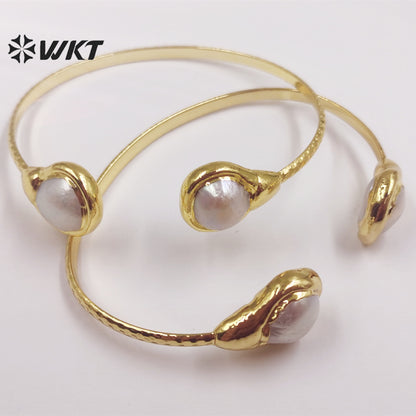 WT-MPB054 Fairness Pearl Yellow Brass 18k Gold Plated Bangles French Vintage Playful Adjustment Bangles Natural Pearl Bangles