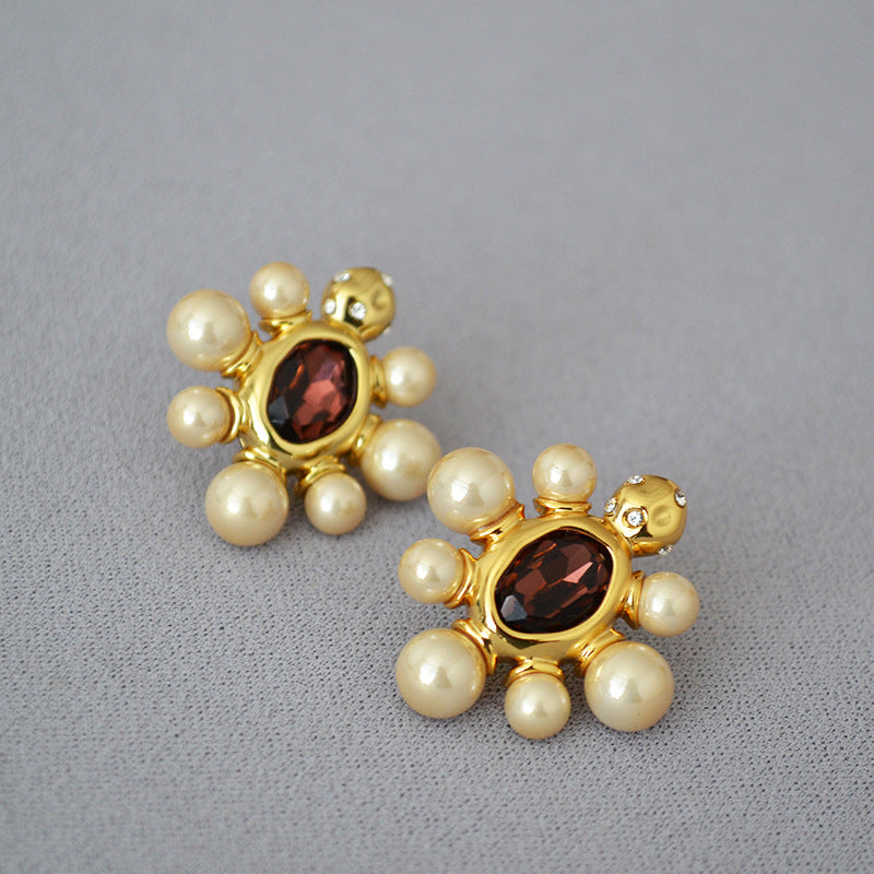 WT-MPE112 European and American Retro Exaggerated Baroque Turtle Shape Inlaid with Pearl Flowers 925 Silver Needle Earrings