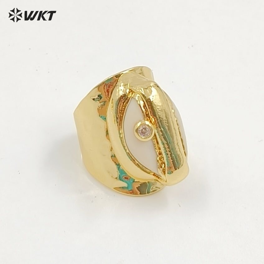 WT-R335 Wholesale Bohemian Style Cowrie Ring With Multicolor Beads in 18K Gold Plated Adjustable Natural Cowrie Shell Ring