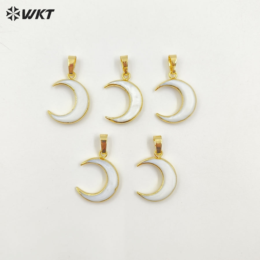 WT-P956 New Arrival Wholesale Natural White Shell Pendant,24k Real Gold Electroplated Moon Shell Pendant for Gift