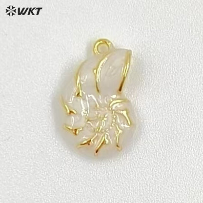 WT-MP309 Interesting Delicate Brass With Drop Oil Gold Plated Marine Animals Sea Turtles Shape Small Pendant For Necklace DIY