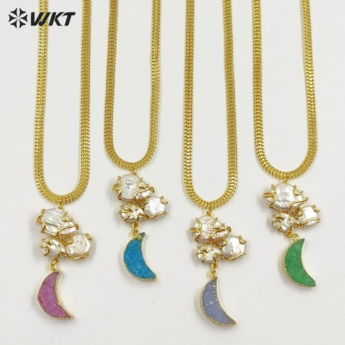 WT-JN399 Unique Design Gold Plated Natural Pearl Connect Moon Shape Stone Pendant Necklaces For Female Daily Decorative Jewelry