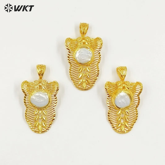 WT-JP419 High Quality Gold Electroplated Round Natural Freshwater Pearl Leaves Shape Charm Pendant For Jewelry Handmade