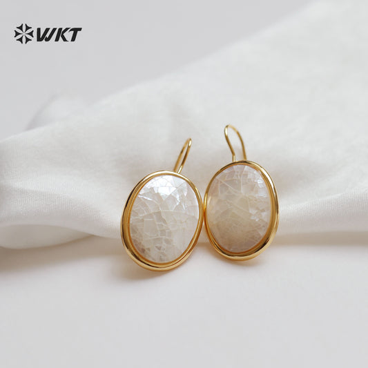 WT-MPE186 High Quality Simple Classic 18K Gold Plated Mabe Shell Oval Crack Earrings For Women Daily Matching Accessory