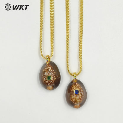 WT-JN386 Newest Minimalism Gold Electroplated Chain With Snow Mountain Cowrie Shell Pendant Necklace For Girl Summer Wearing