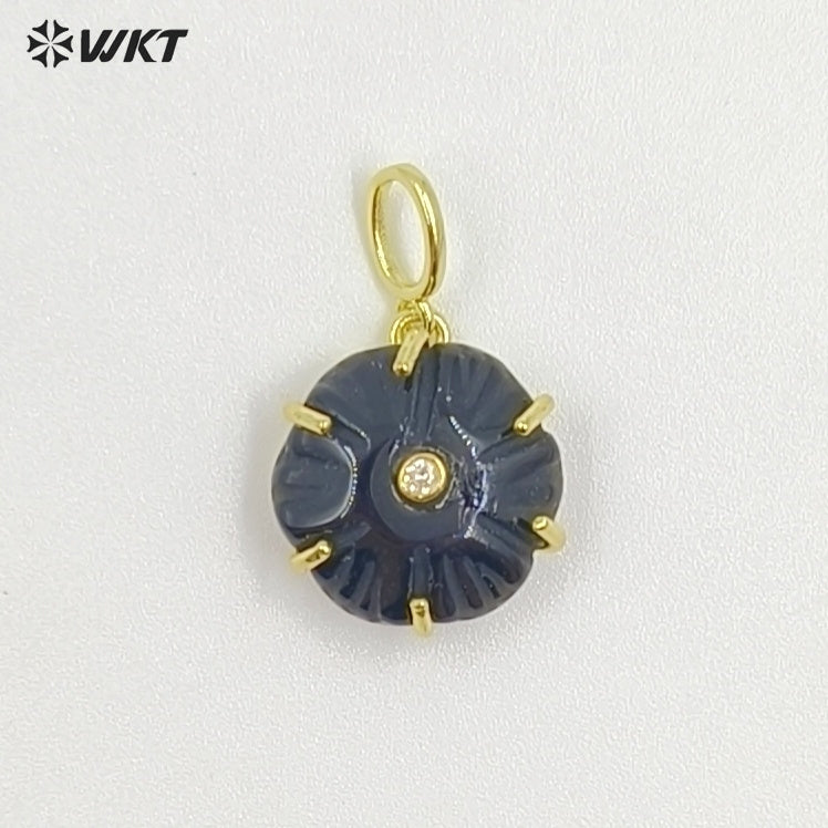 WT-P2121 Delicate Gold Plated Zircon And Natural Gemstones Carved Flower Shape Little Pendants For Girls Fashion Necklace Design
