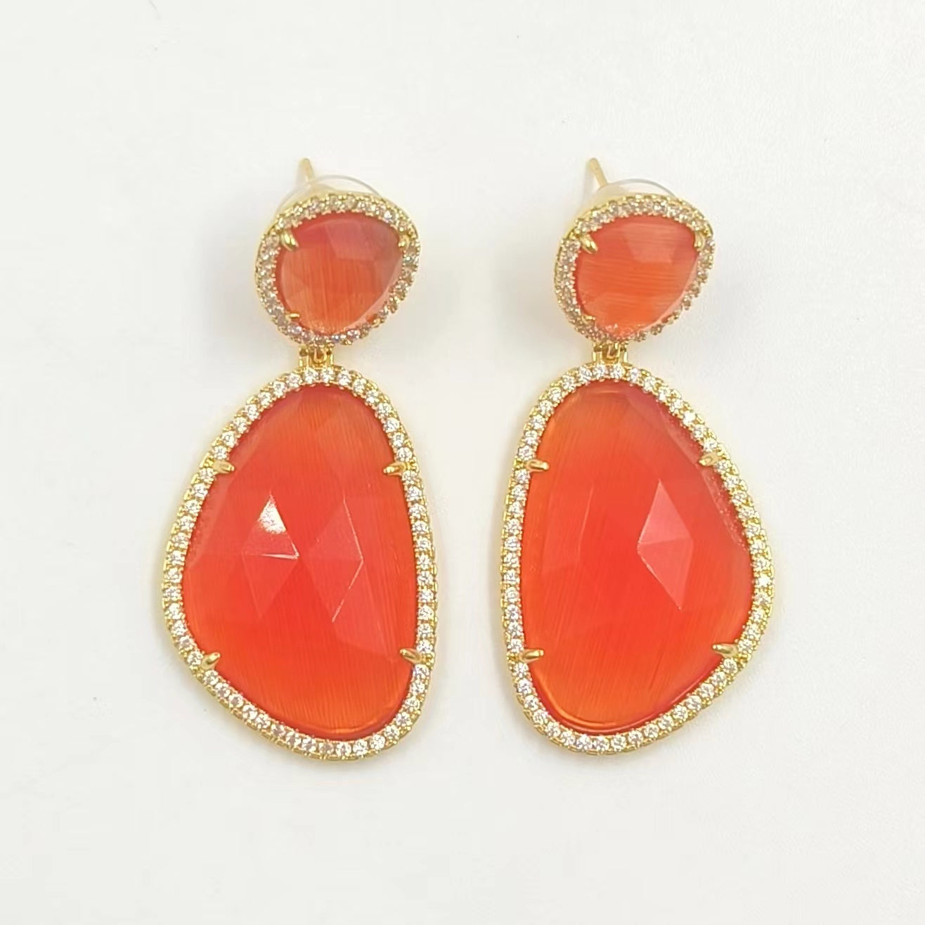 WT-E206 Wholesale Fashion Hot Sales Candy Color Summer Micro Pave Cat Eye Stone Earrings With Zircon Around for Women