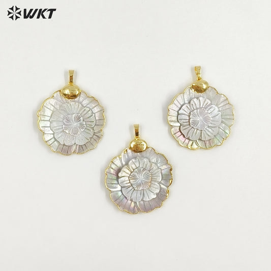 WT-JP442 Good Quality Natural Shell Flower Shape Three Layers Leaves 18K Gold Plated Pendant As Women Necklace DIY Accessories