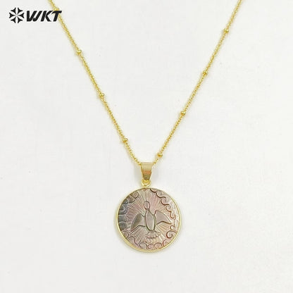 WT-JN316 Lovely Laser Made Natural Hand Carved Mother of Pearl Shell Christian Peace Bird Necklace