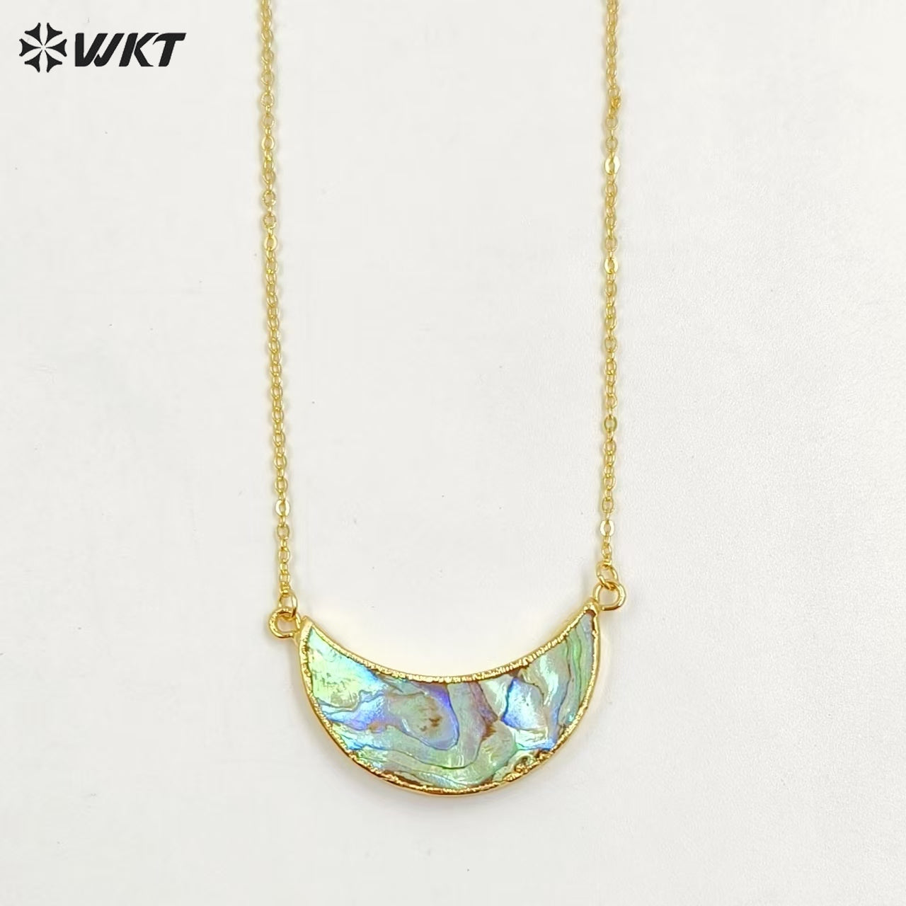 WT-N771 Wholesale Hot Shape Natural Paua Shell Crescent Horn Necklace 18k Real Gold Plated Abalone Crescent Horn Necklace