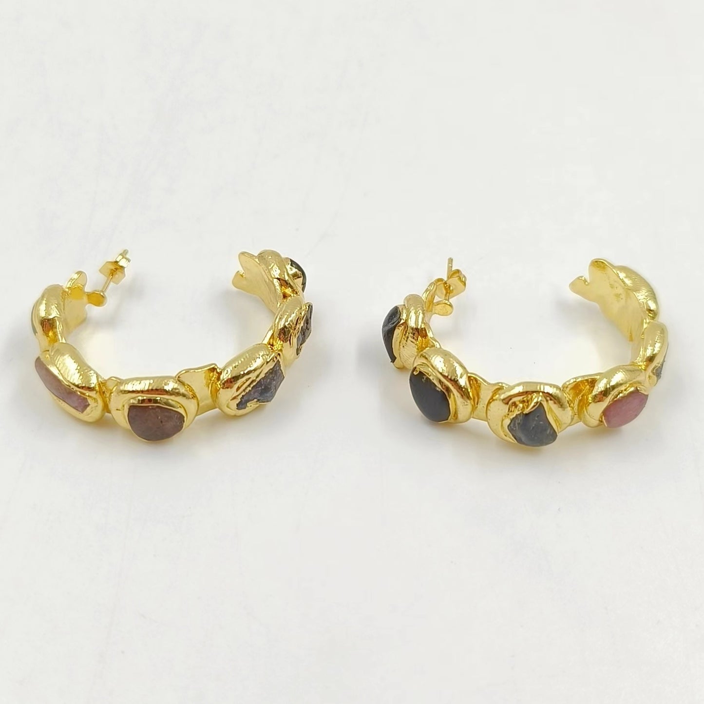 WT-E654 Luxury Wholesale Fashion Gemstone Gold Earrings Women Jewelry Findings with Hoop for You so Nice As a Anniversary Gift