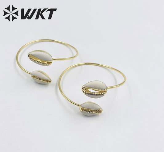 WT-B197 18K Gold Plated Double Shell Bracelet Bangle Fashion Natural Double Cowrie Shell Bangle for Summer Holiday