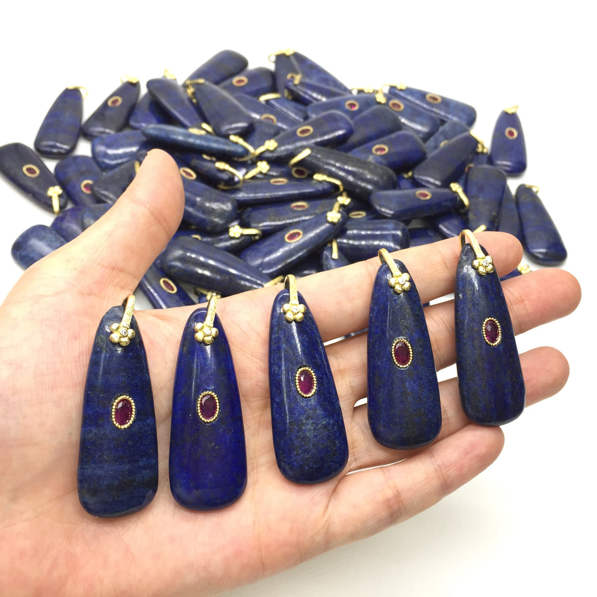 WT-P2148 New Arrival Round Zircon And Various Natural Gemstones Long Gold Pendants For Lady Elegant Earrings DIY Decoration