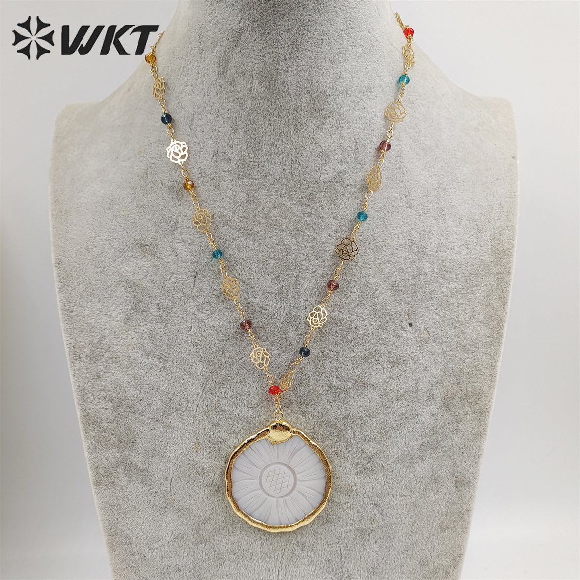 WT-JN216 Amazing Beauty White Sunflower Shell Necklace Natural White Shell Made Flower Charm Beads Necklace for Gift