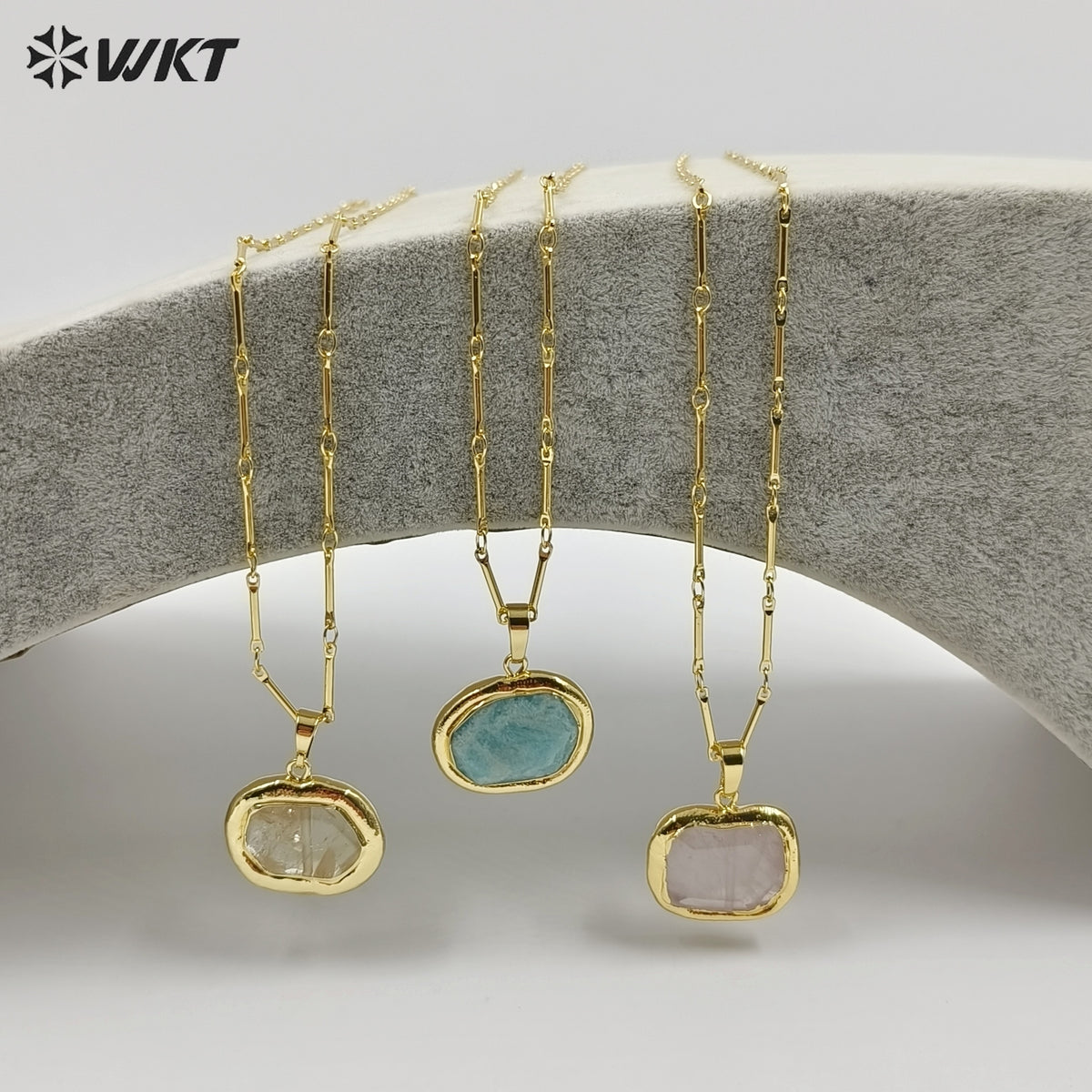 WT-N1184 Newest Natural Amethyst Pendant Necklace Amazonite Pendant Necklace Women Stylish Natural Strawberry Quartz Necklace