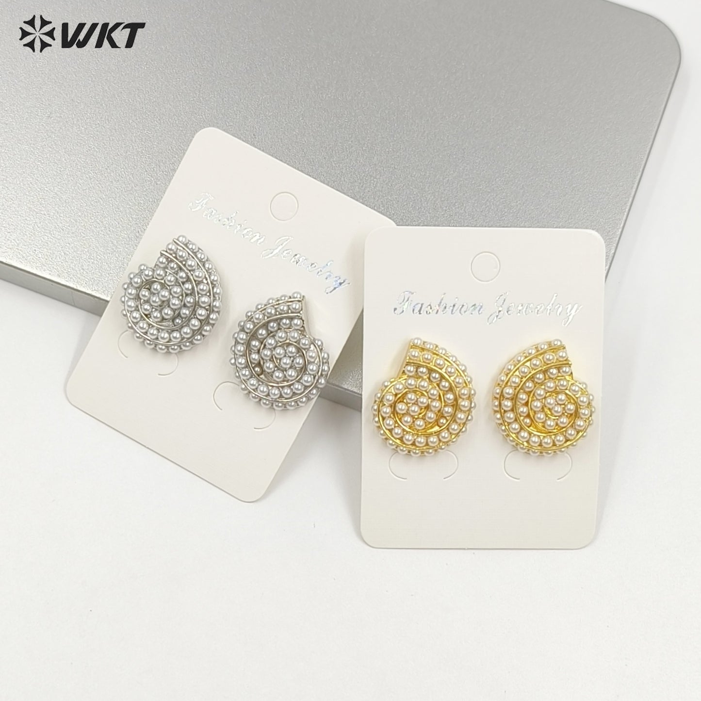WT-ME125 Newest Design Jewelry Brass Gold And Silver Plated With Artificial Pearl Conch Shape Earrings For Girl Daily Wearing