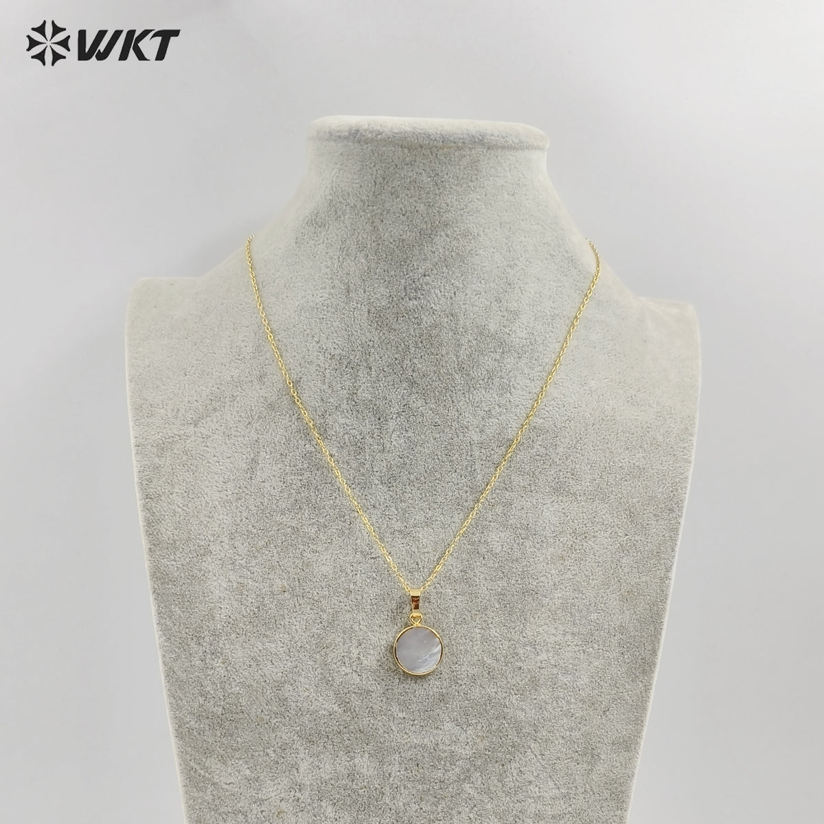 WT-N826 Amazing Natural Round Pearl Jewelry Necklace, Wholesale 12mm Gold Plated Black Pearl Jewelry Necklace for Gift
