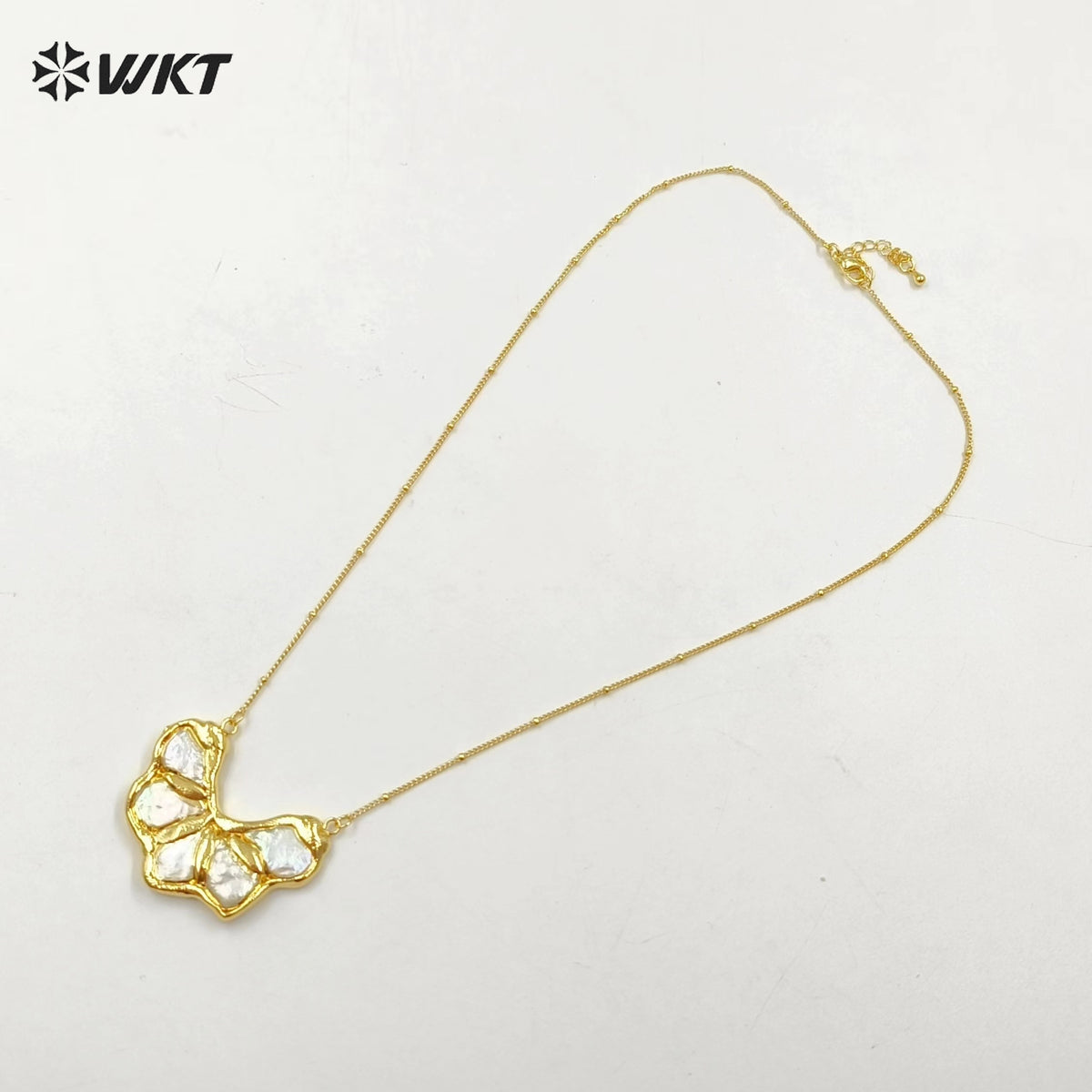 WT-JN268 Wholesale Fashion Gold Plated Natural Irregular Freshwater Pearl Pendant Necklace for Lady Gift in Gorgeous