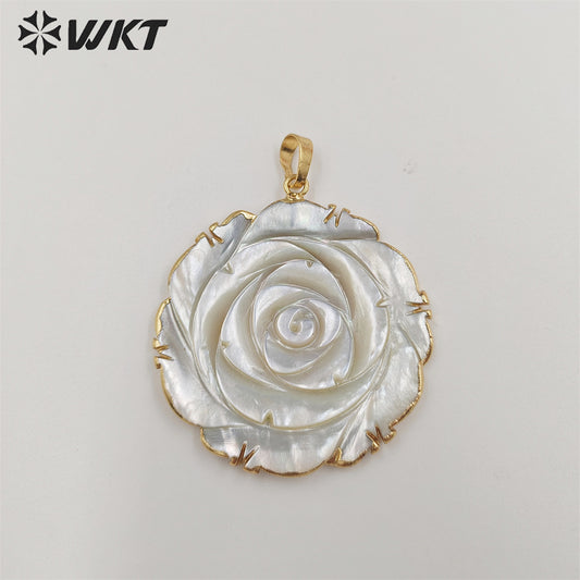WT-JP309 Wholesale Fashion Gold Plated on Trim Natural Hand Carved Rose Flower Shell Pendant Lovely Welding Pendant