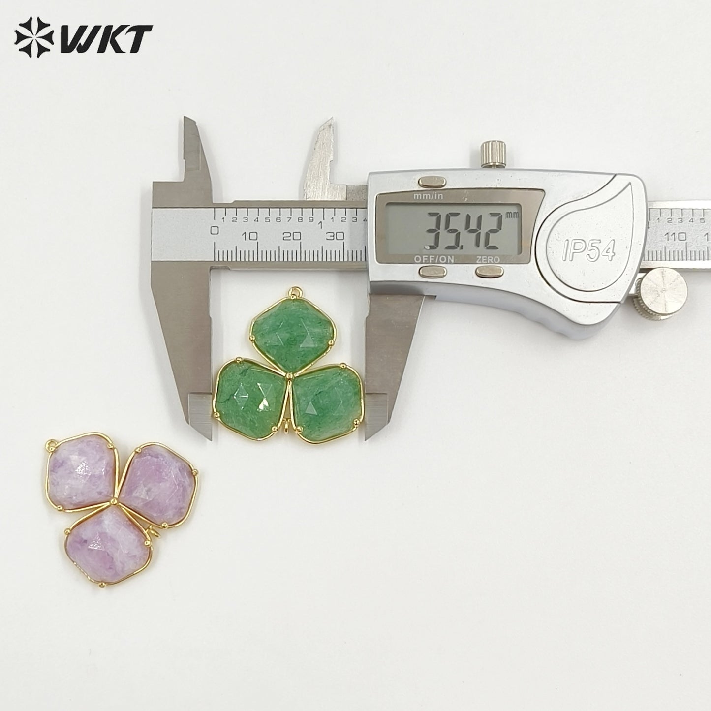 WT-P2129 Beautiful Gold Electroplated Three Natural Gemstones Leaf Shape Pendants As Handmade Jewelry Decorative Findings