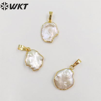WT-P656 Wholesale Unique Natural Freeform White Freshwater Pearl Pendant Gold Edges Pendant DIY Jewelry Making