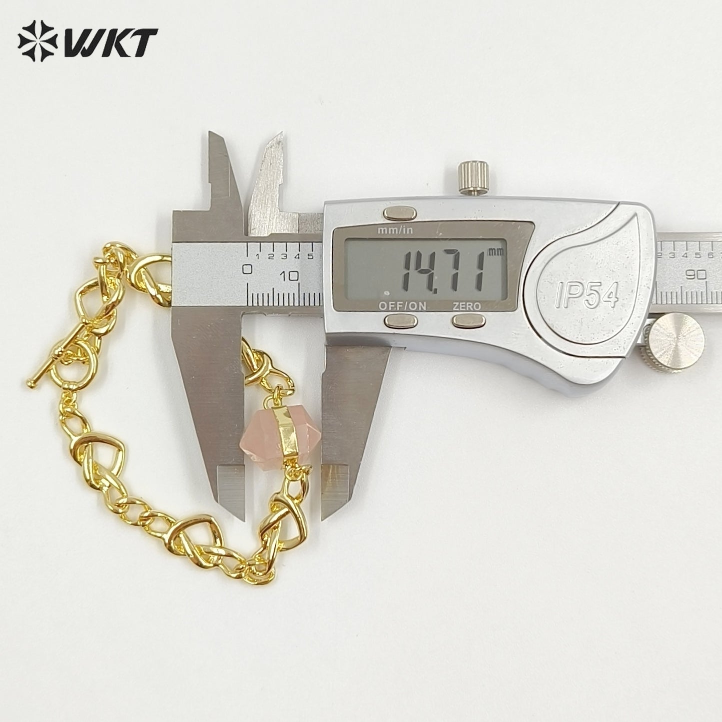 WT-B717 Exclusive Lovely Gold Plated Yellow Brass Heart Star Chain With Natural Gemstones Charms Bracelets As Friends Gift