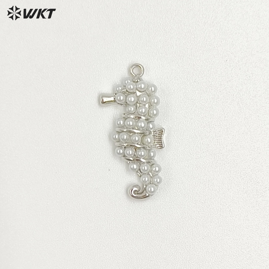 WT-MP316 High Quality Gold And Silver Plated Brass With Artificial Pearl Seahorse Shape Pendant For Women Luxury Jewelry DIY