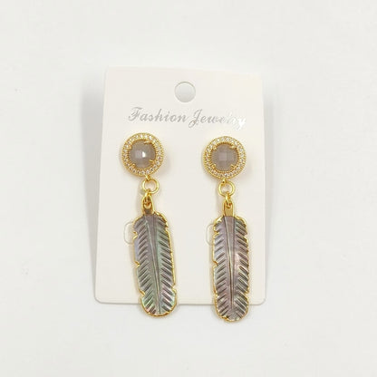 WT-MPE145 Best Selling Stylish Elegant 18K Gold Plated Natural Colorful Patterned Shell Cat Eye Women Earrings As Special Gift