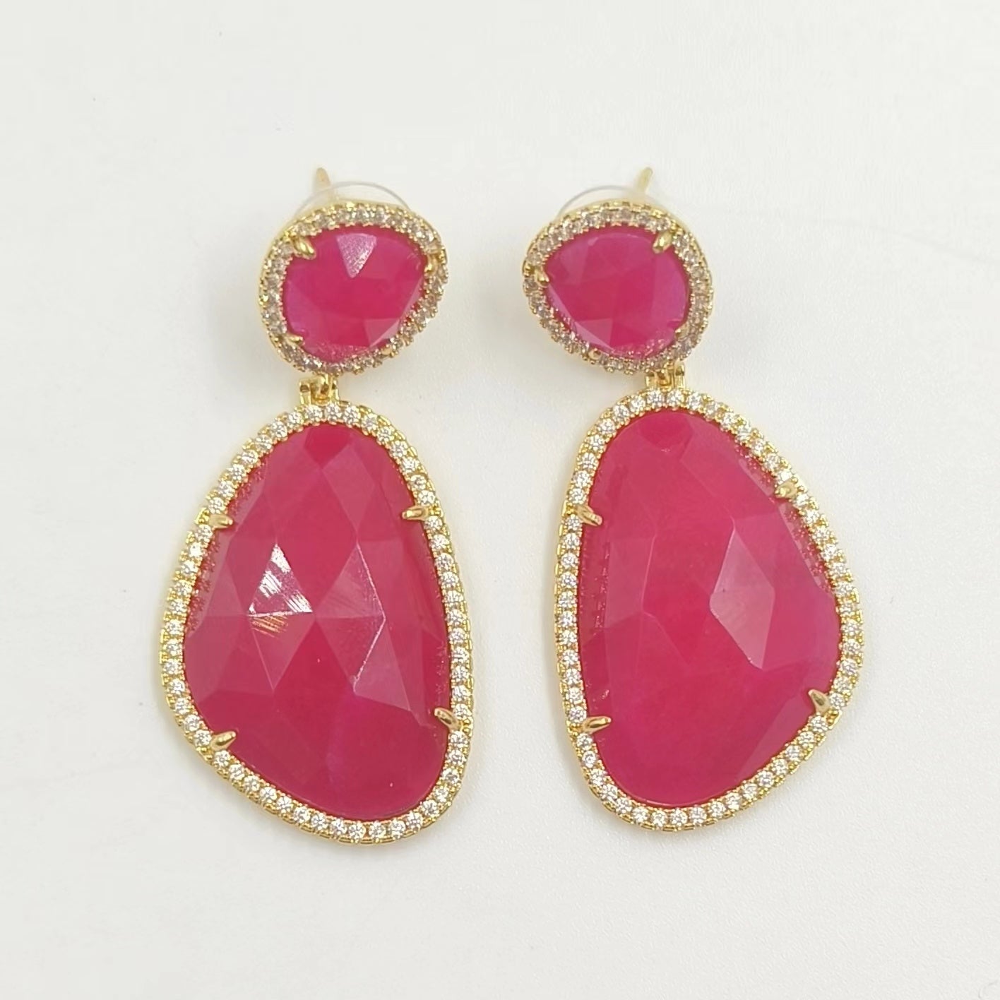 WT-E206 Wholesale Fashion Hot Sales Candy Color Summer Micro Pave Cat Eye Stone Earrings With Zircon Around for Women