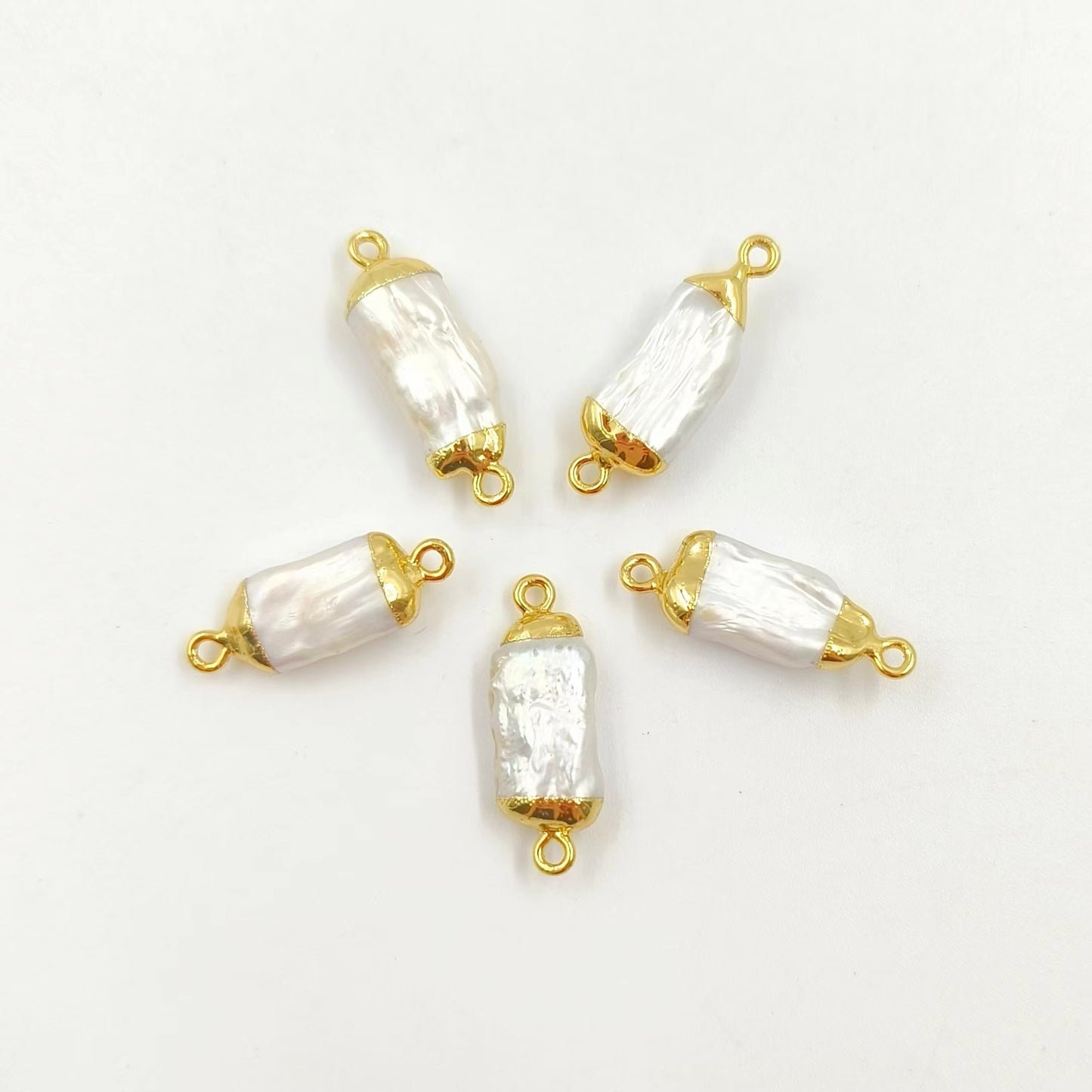 WT-C131 WKT Beautiful Fresh Pearl Pendant With Metal Plated Top Connector for Necklace and Bracelet Connector Jewelry Findings