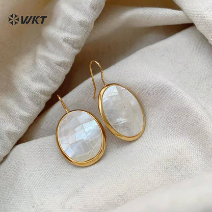 WT-MPE186 High Quality Simple Classic 18K Gold Plated Mabe Shell Oval Crack Earrings For Women Daily Matching Accessory