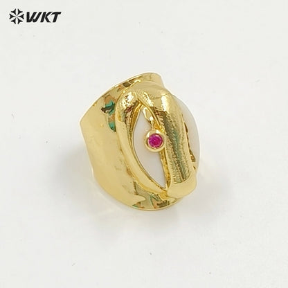 WT-R335 Wholesale Bohemian Style Cowrie Ring With Multicolor Beads in 18K Gold Plated Adjustable Natural Cowrie Shell Ring
