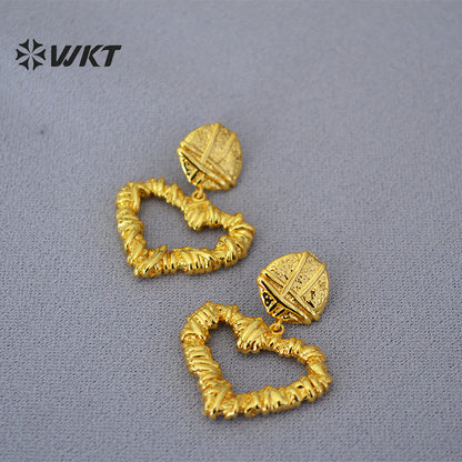 WT-E668 European and American Exaggerated Personality Earring Niche Thorns love Retro Earrings Silver Needle Stud Brass Earrings