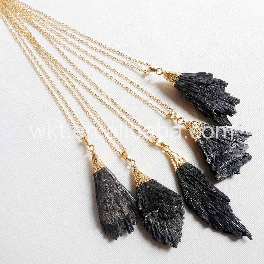 WT-N696 Newest Fashion Design Natural Raw Black Kyanite Necklace Gold Plated Raw Black Kyanite Necklace