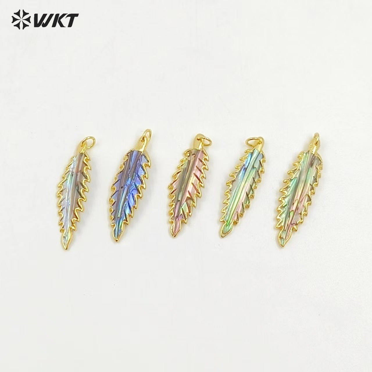 WT-P1090 Fashion Design Carved Feather Shell Pendant,High Quality Gold Plated Edge Long Feather Shell Pendant